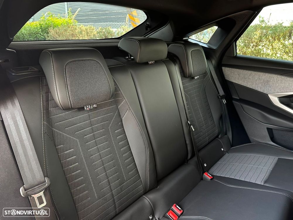 Peugeot 3008 1.2 Hybrid Allure e-DCS6 - 11
