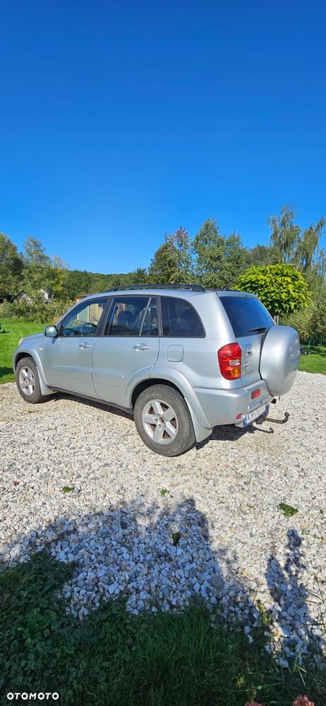 Toyota Rav4 2005 photo 4