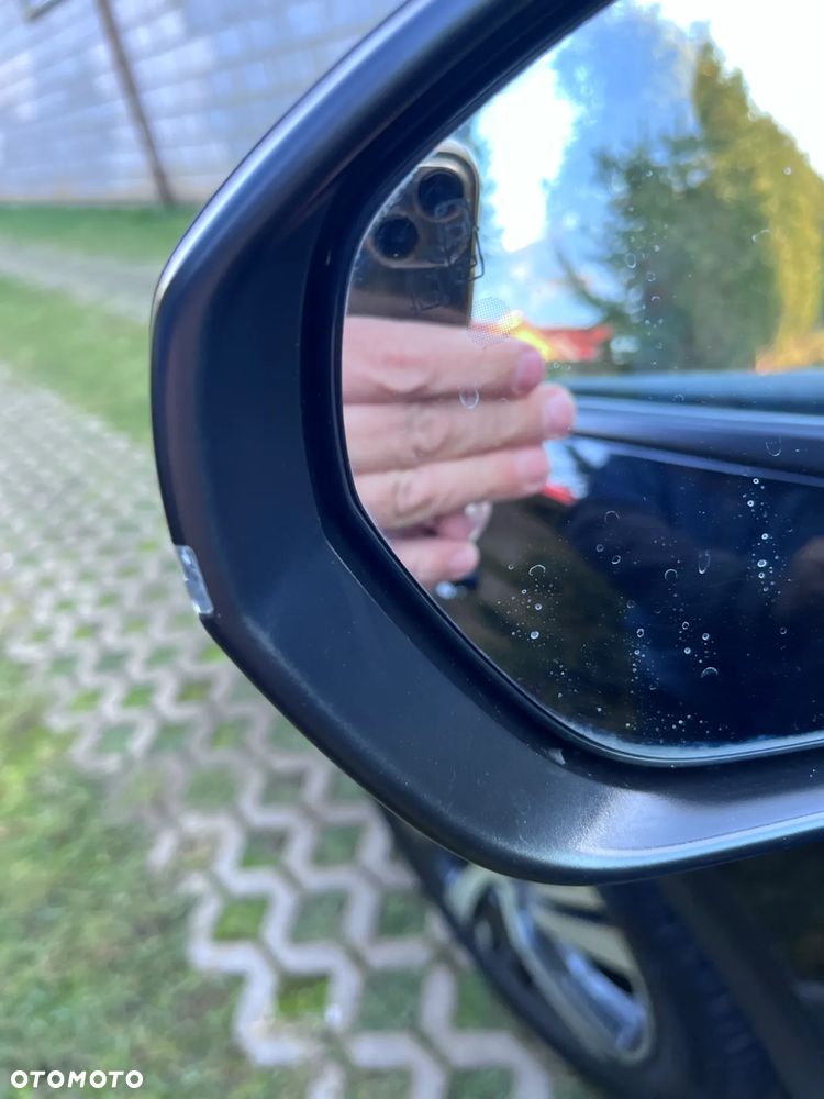 Peugeot 3008 225 e-EAT8 Allure - 4