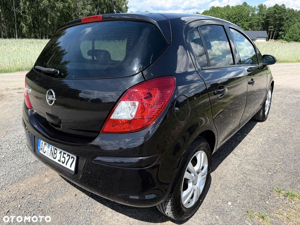 Opel Corsa 1.2 16V Cosmo - 15