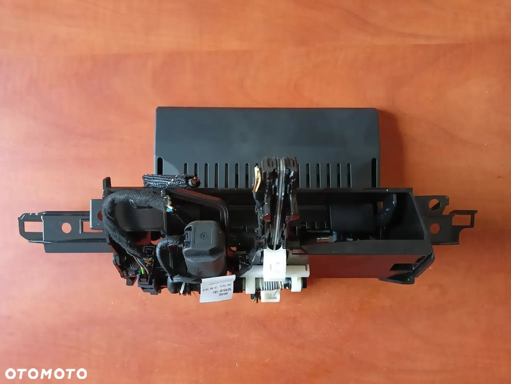 WYSWIETLACZ EKRAN PANEL + WINDA 4G1919601G AUDI A6 C7 - 4