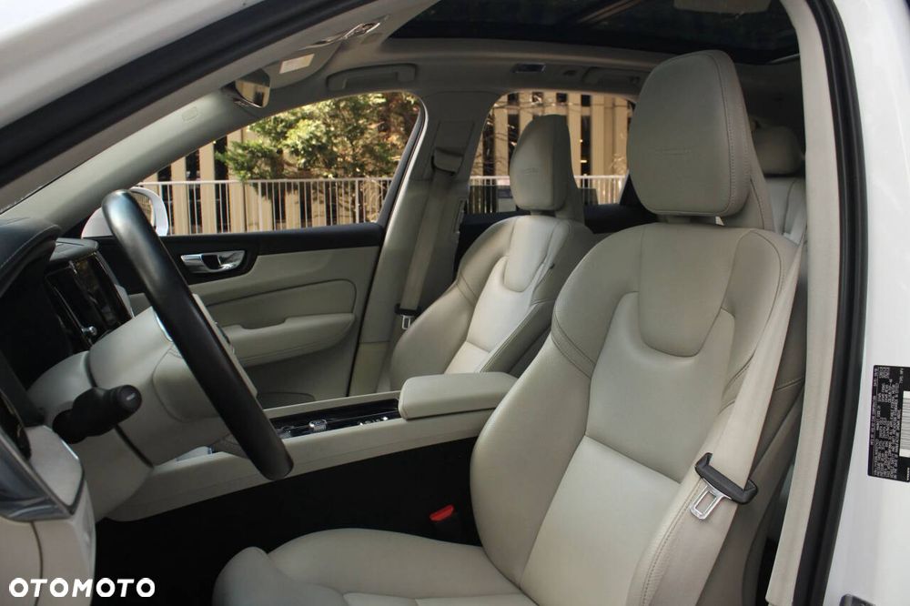 Volvo XC 60 - 16