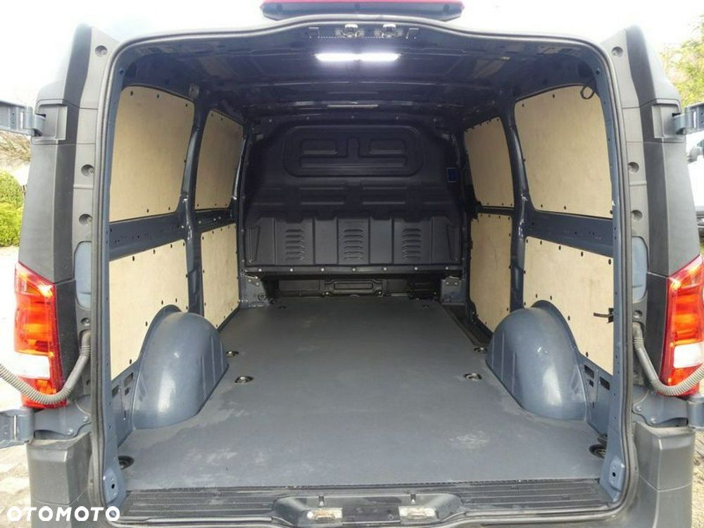 Mercedes-Benz Vito - 16