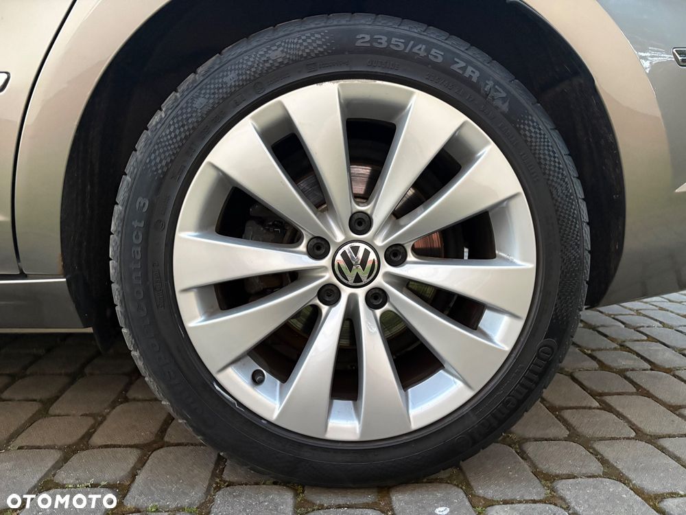 Volkswagen Passat CC - 19