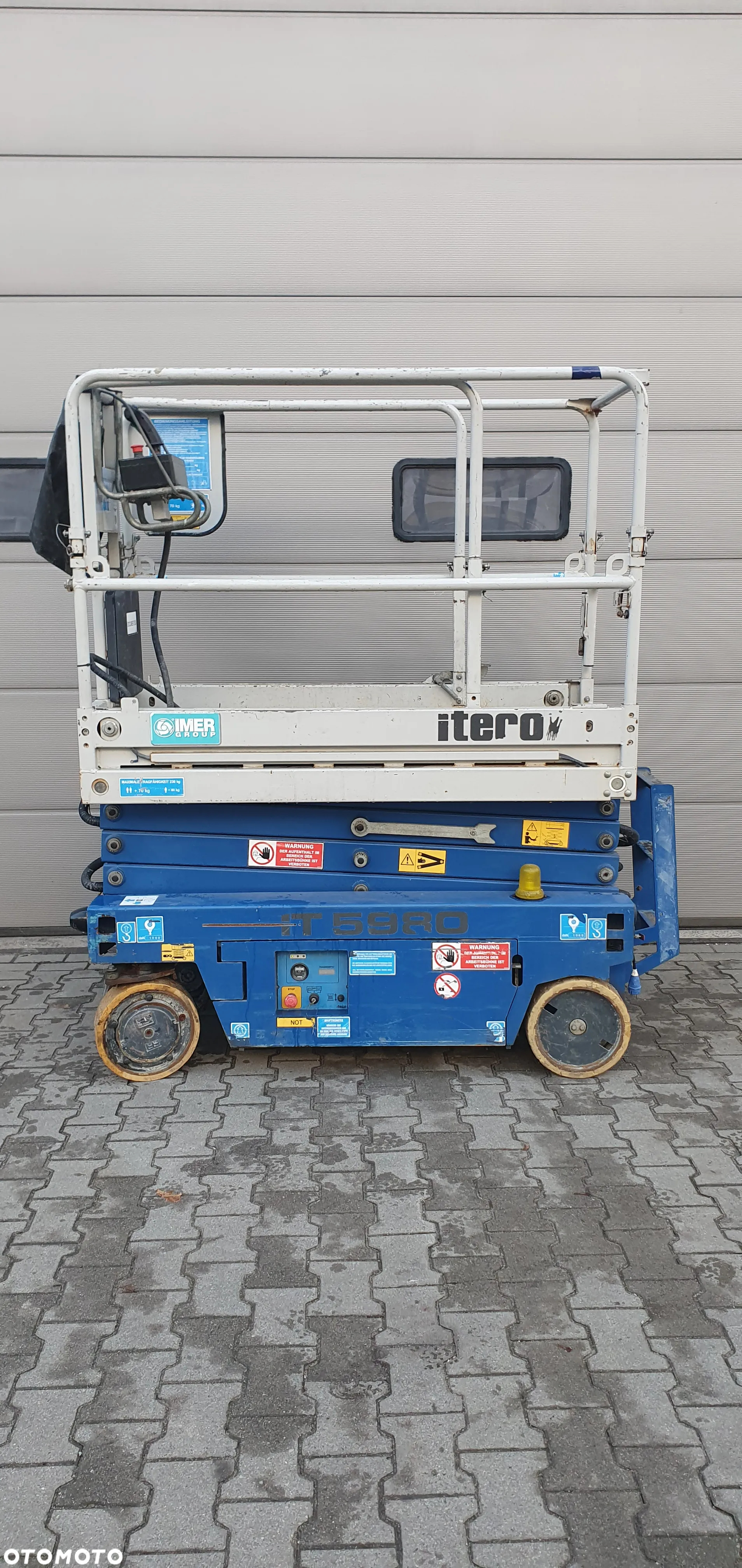 JLG IMER ITECO IT 5980 7,80m Podnośnik nożycowy zwyżka nożycówka elektryczny podest ruchomy zwyżka podnośnik koszowy samojezdny IMER ITECO IT 5980 zwyżka na białych niebrudzących kołach jak GENIE 1932 JLG 1930 SKYJACK HAULOTTE Terex TKD MEC Sinoboom Zoomlion - 2