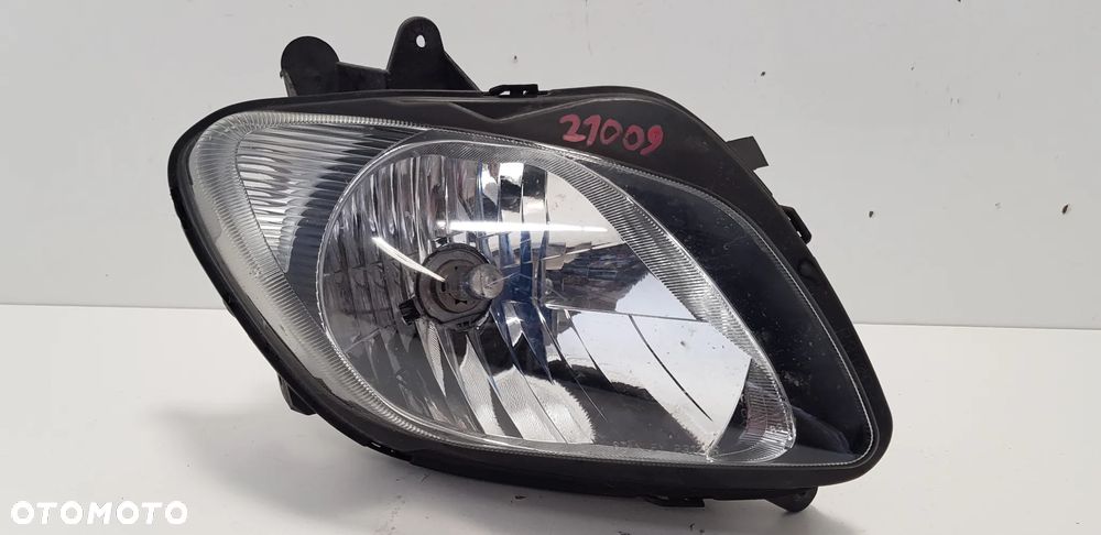 Suzuki AN 650 Burgman 03-12 Prawy Reflektor - 1