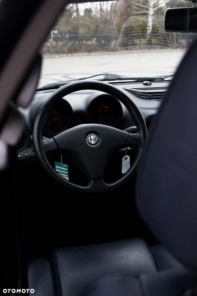 Alfa Romeo 156 2.0 TSpark 16v - 10