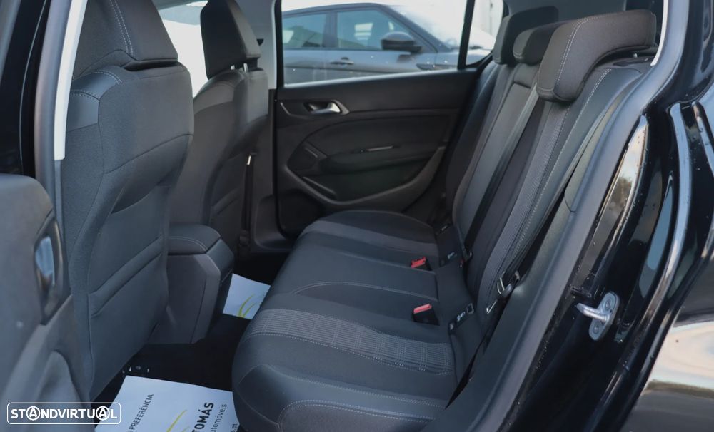 Peugeot 308 PureTech 130 EAT8 Allure - 14