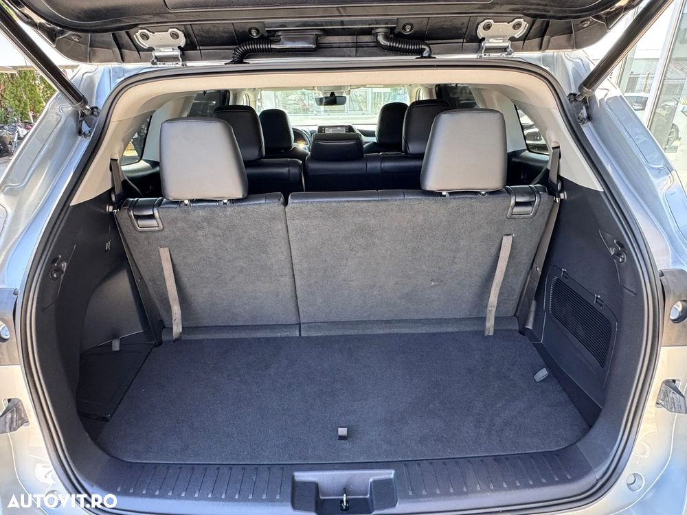 Toyota Highlander 2.5 L Hybrid Dynamic Force 248CP Exclusive Metallic - 18