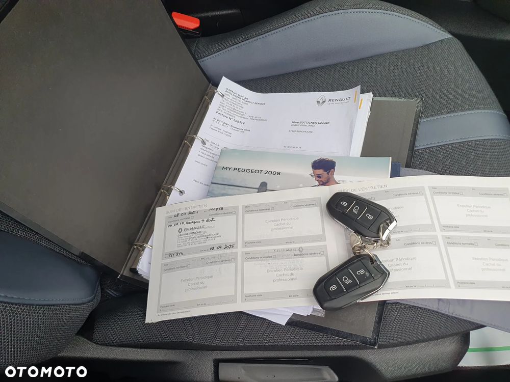 Peugeot 2008 PureTech 130 EAT8 Allure - 26