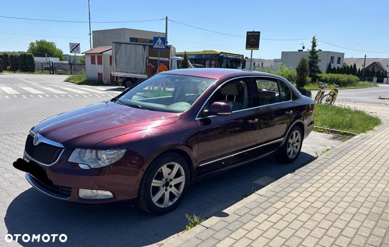 Skoda Superb 2.0 TDI Elegance DSG - 5