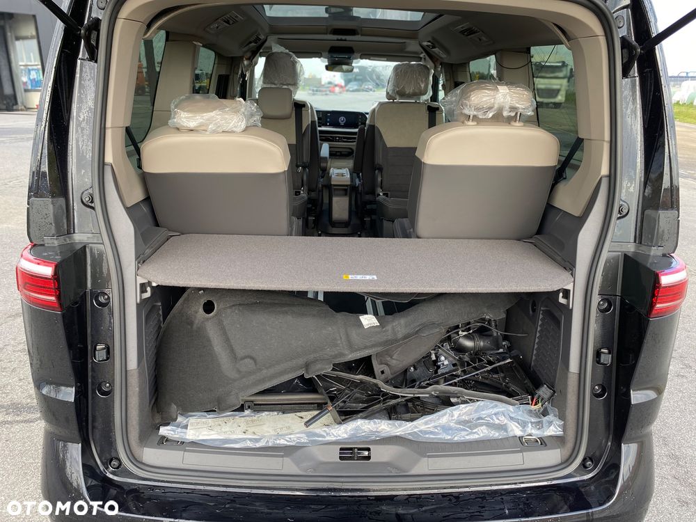 Volkswagen Multivan - 15