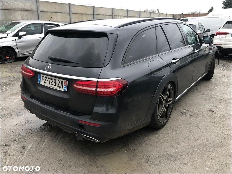 Mercedes-Benz Klasa E - 3