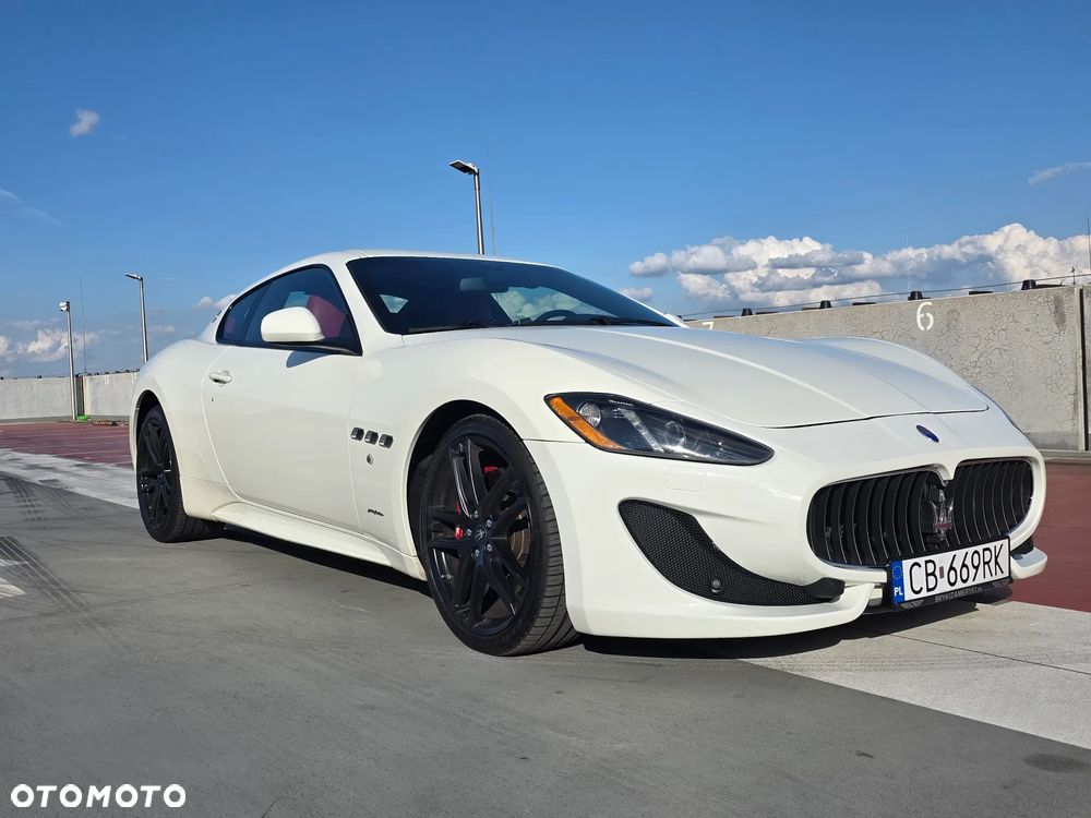 Maserati GranTurismo S Automat - 1