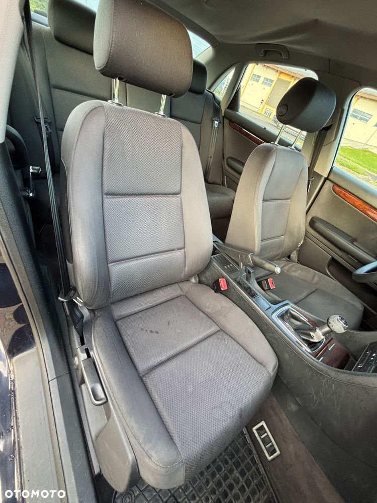 Audi A4 Limousine - 17