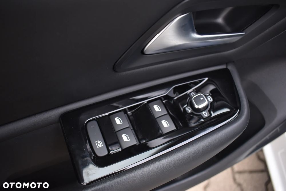 Citroën C5X 1.6 PureTech Shine EAT8 - 23