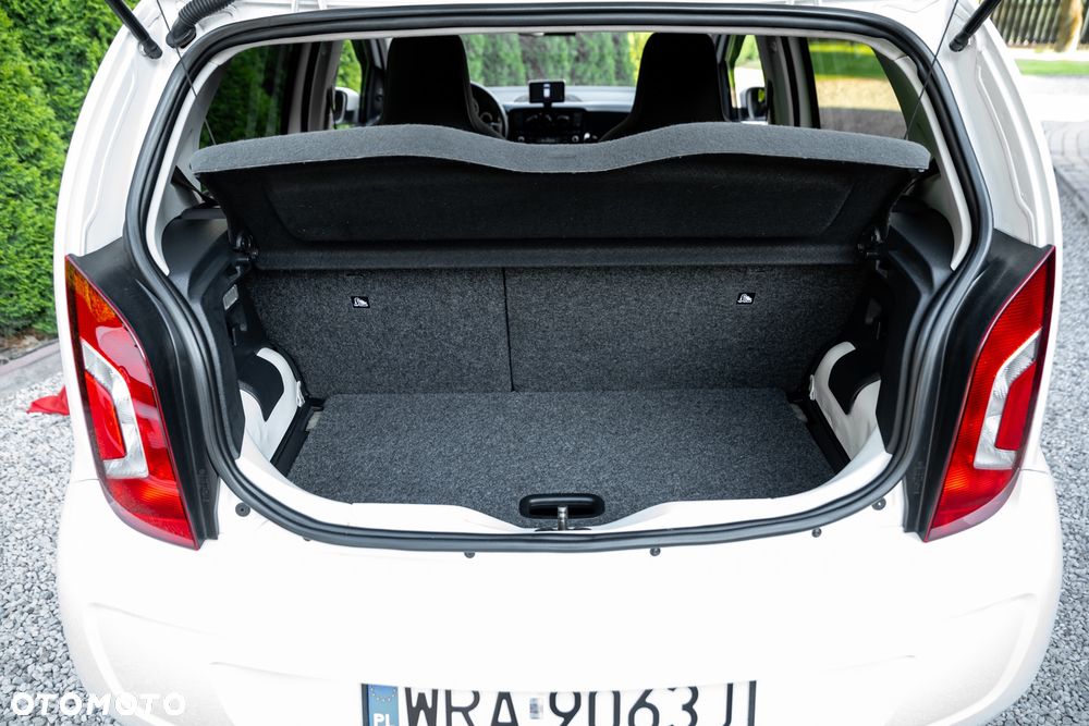 Volkswagen up! 1.0 high - 19