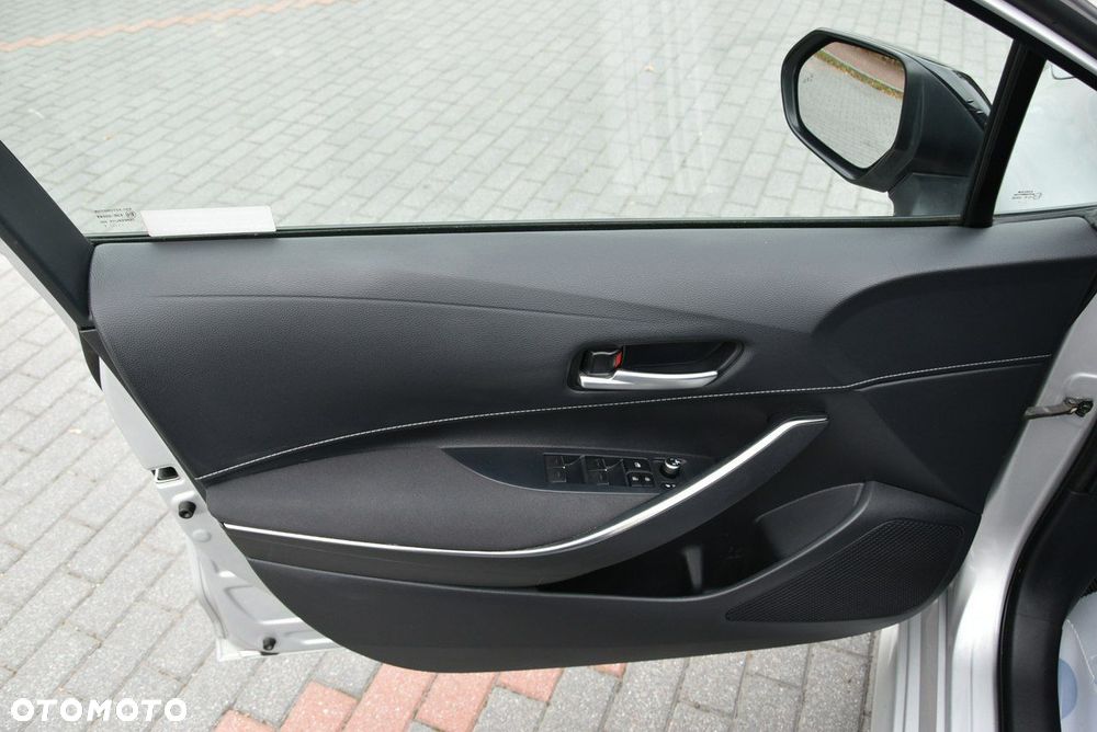 Toyota Corolla - 26