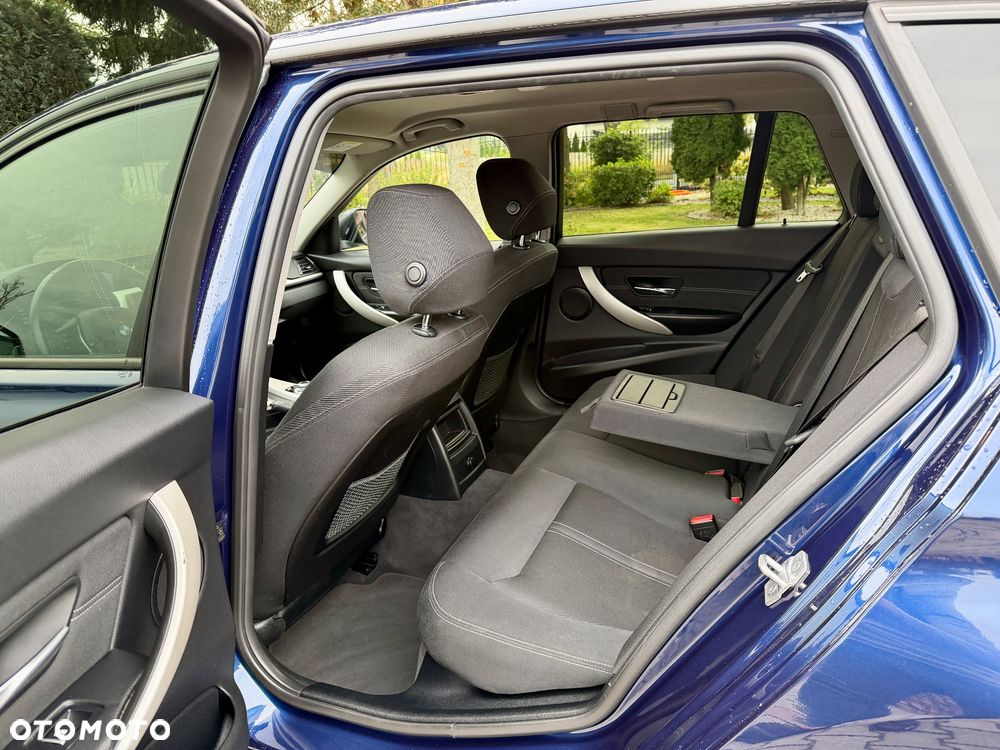 BMW Seria 3 - 22