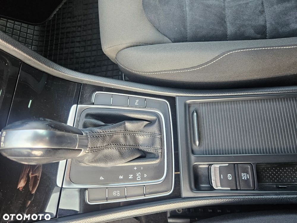 Volkswagen Golf VII 1.4 TSI BMT Comfortline DSG - 14