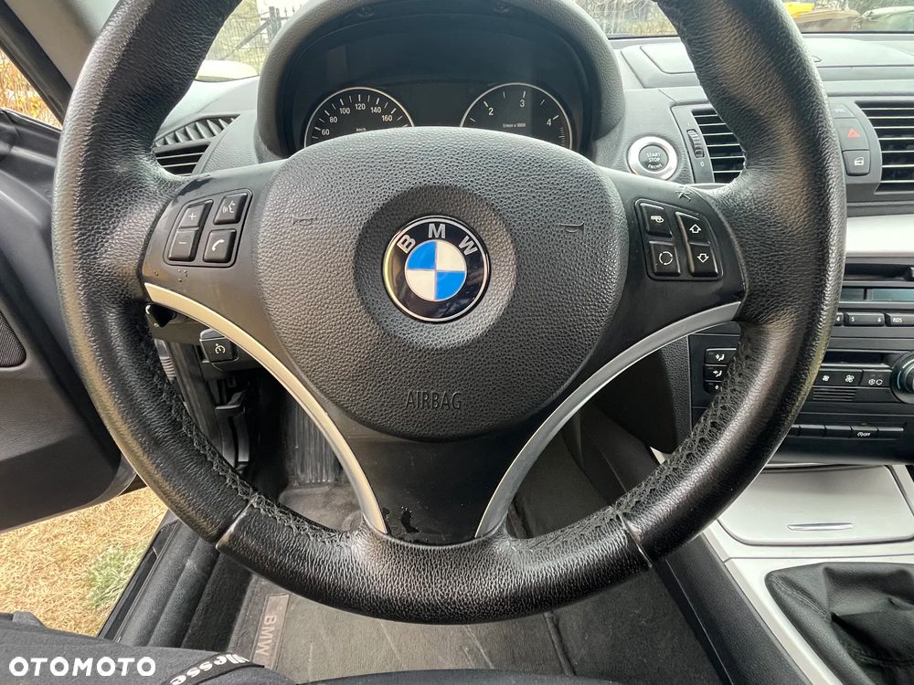 BMW Seria 1 - 21
