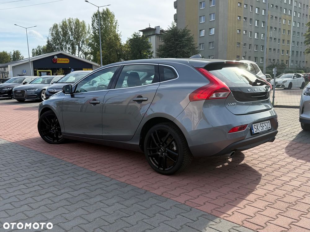 Volvo V40 D4 Drive-E Momentum - 10