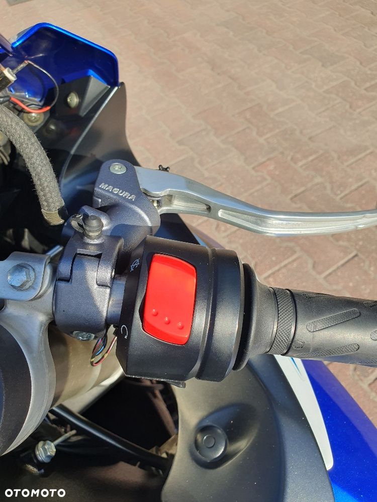 Suzuki GSX-R - 20