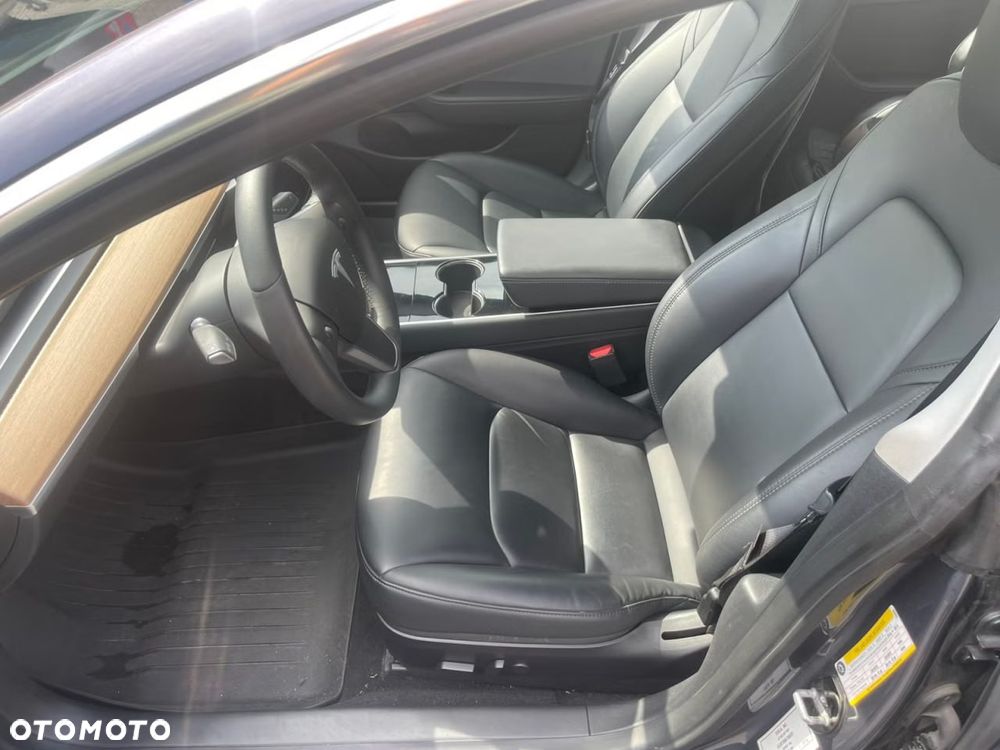 Tesla Model 3 Langstreckenbatterie Allradantrieb Dual Motor - 13
