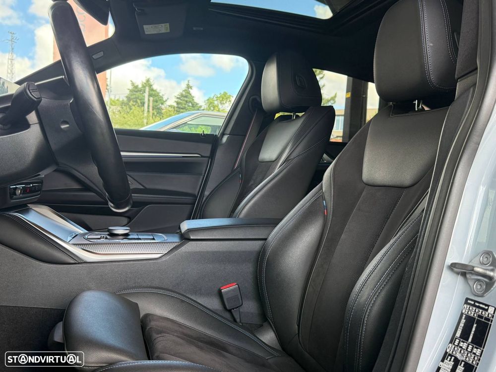 BMW i4 eDrive40 Pack Desportivo M - 48