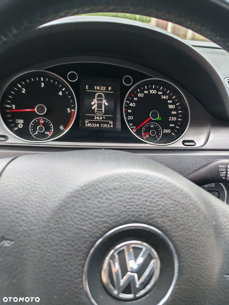 Volkswagen Passat 2.0 TDI Comfortline R-Style DSG - 4