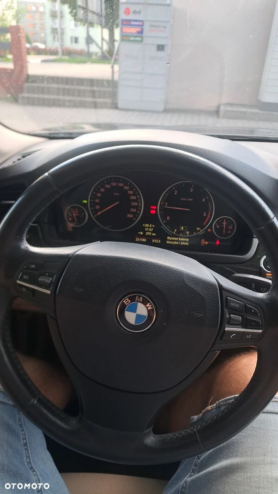 BMW Seria 5 520d - 14