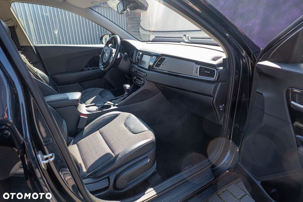 Kia Niro 1.6 GDI Hybrid L - 17