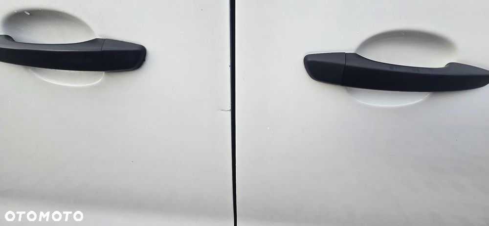 Opel Vivaro - 17