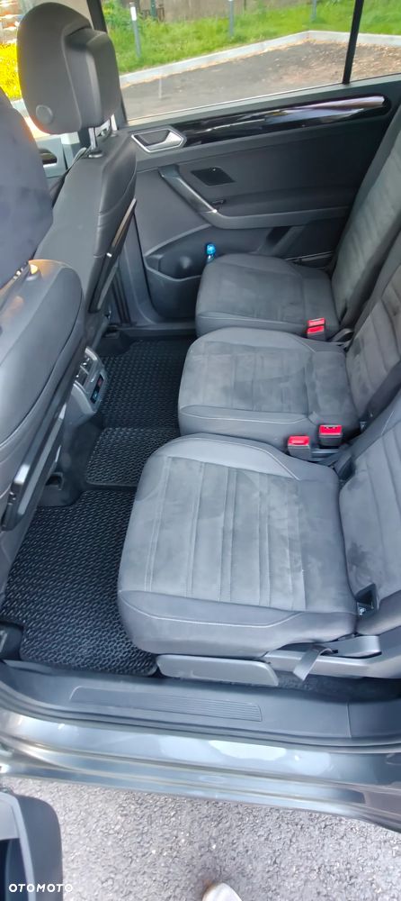 Volkswagen Touran - 13