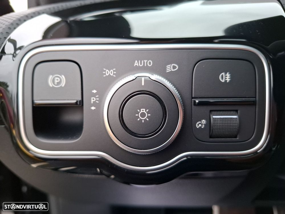 Mercedes-Benz A 250 e - 19