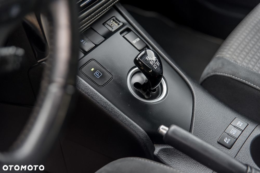 Toyota Auris 1.8 VVT-i Automatik Edition-S - 28