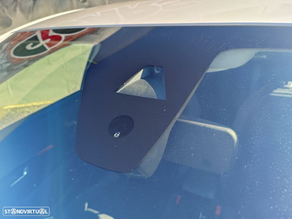 Peugeot e-208 Allure Pack - 9