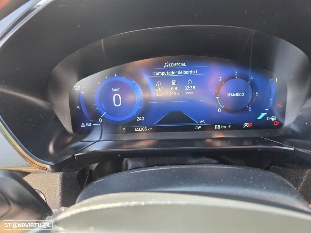 Ford Kuga 2.0 TDCi Vignale 4WD - 15