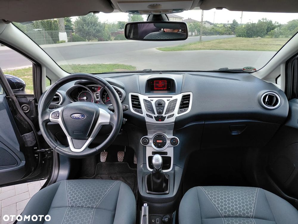 Ford Fiesta 1.25 Titanium EU5 - 12