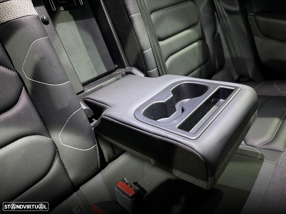 Citroën C4 PureTech 130 Stop&Start EAT8 SHINE - 37