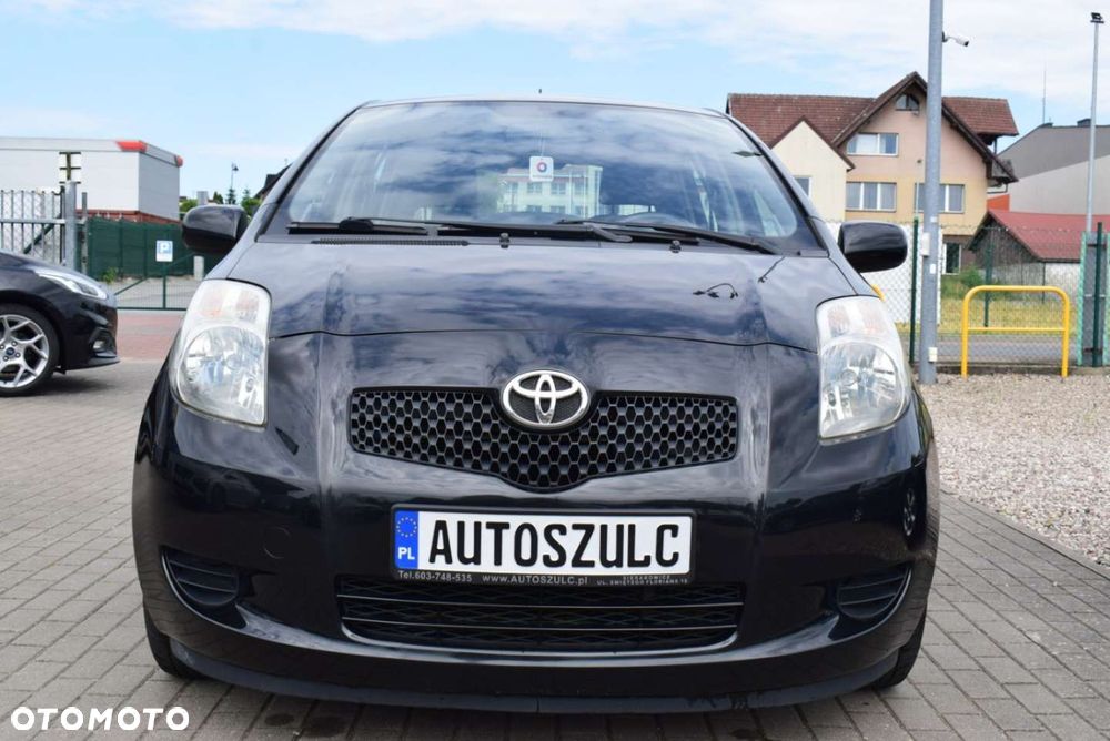 Toyota Yaris - 4