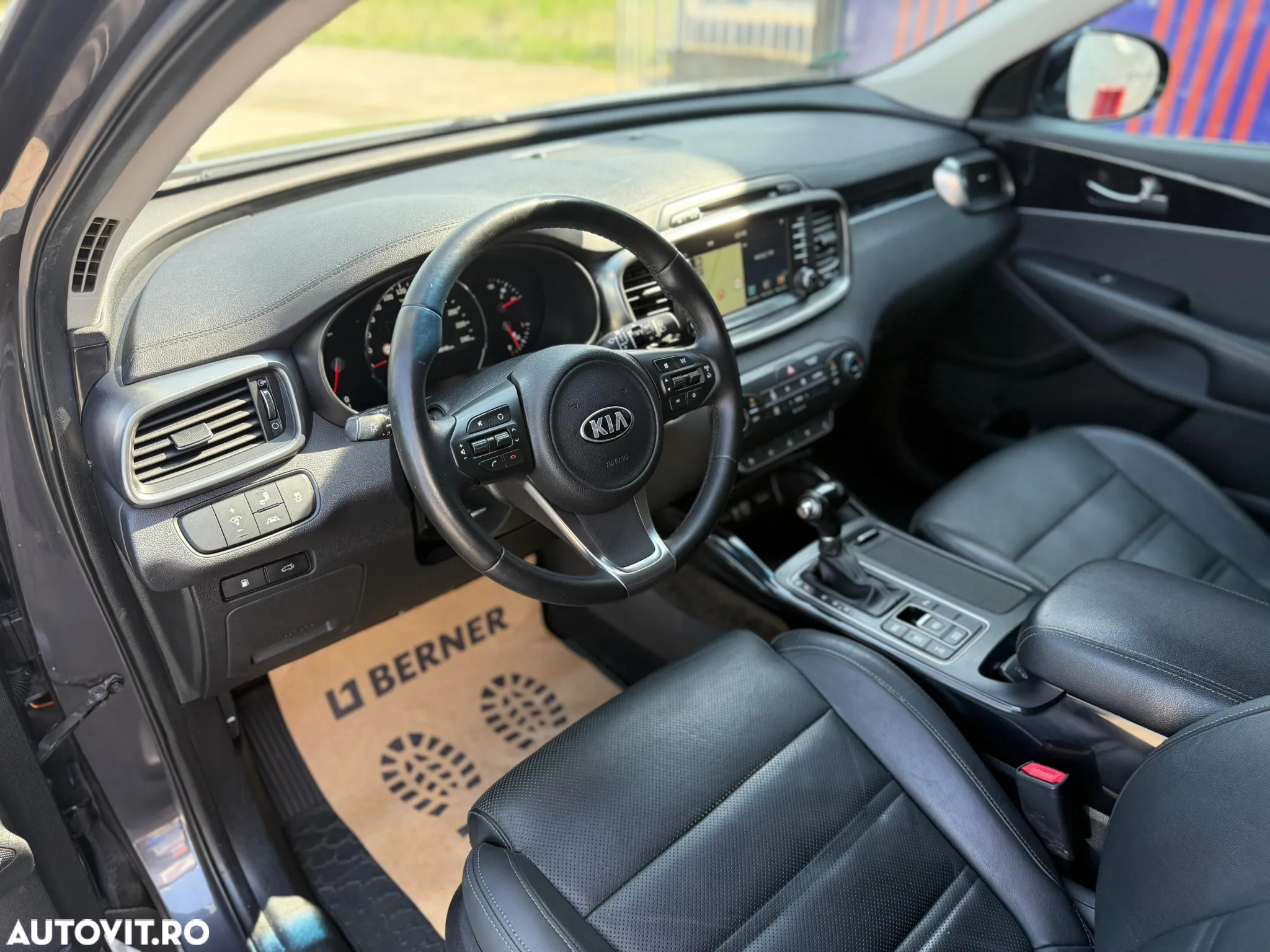 Kia Sorento - 23
