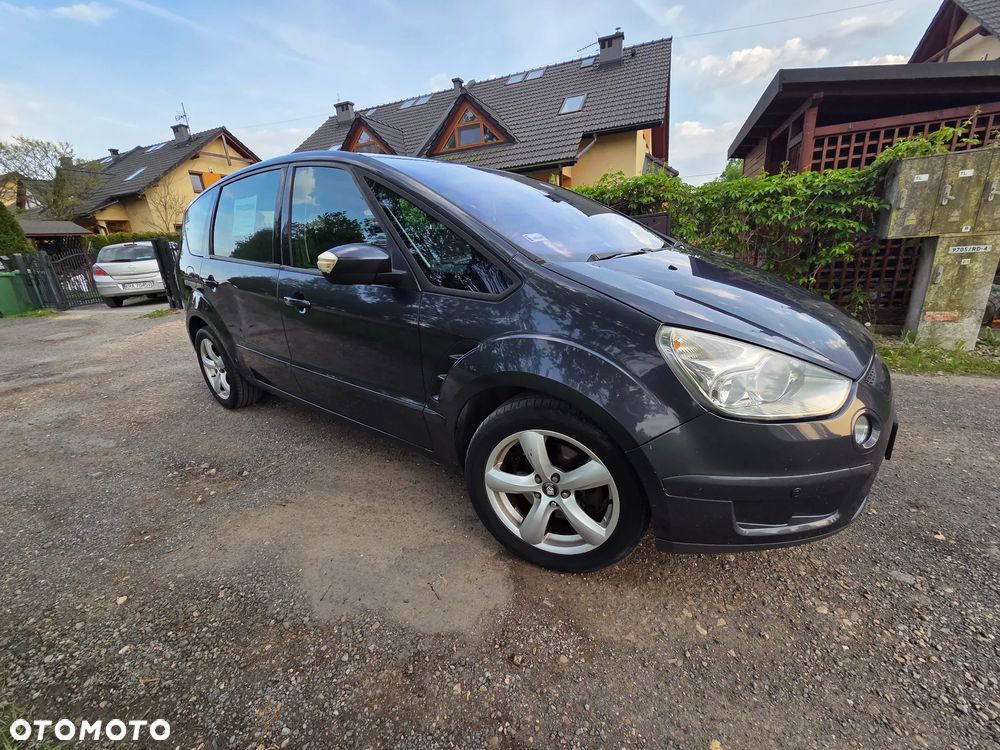 Ford S-Max 2.0 TDCi DPF Titanium - 17