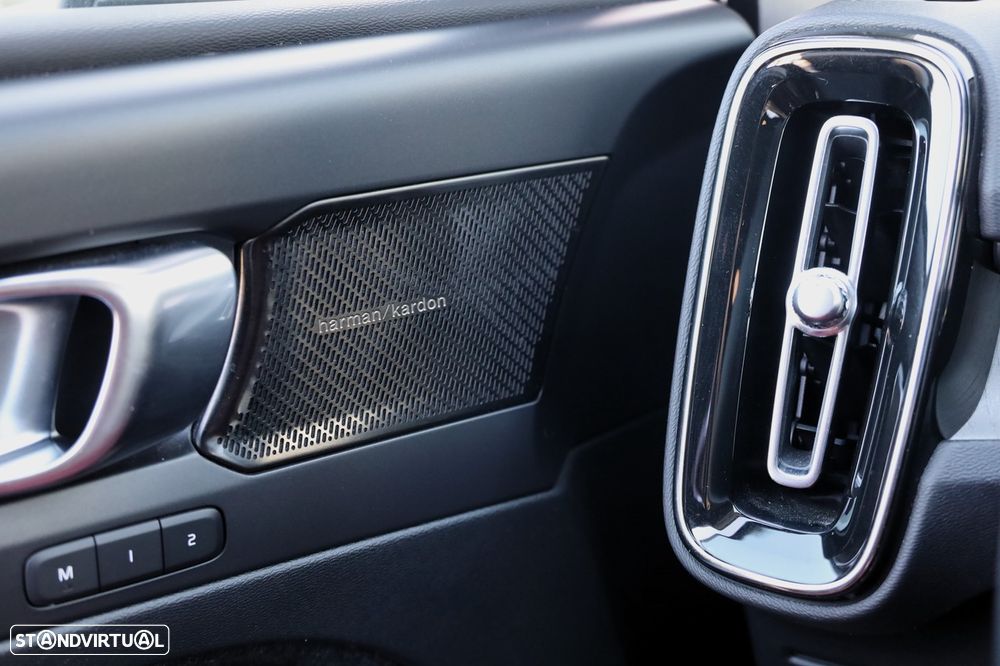 Volvo XC 40 2.0 B4 Inscription - 18