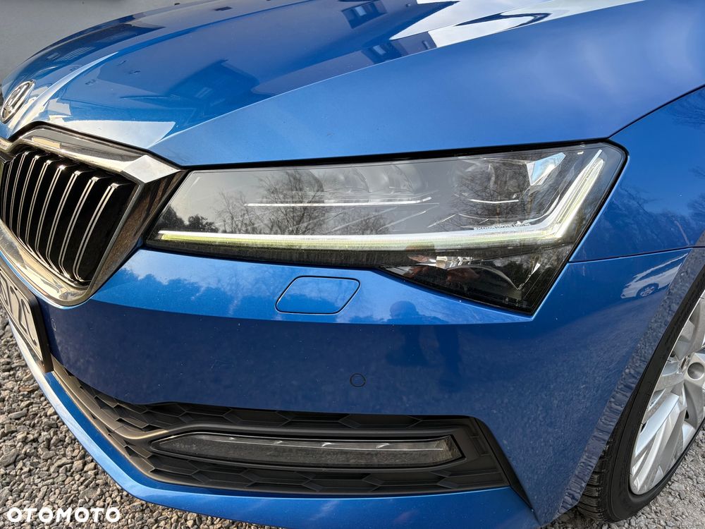 Skoda Superb 2.0 TDI SCR Ambition - 17