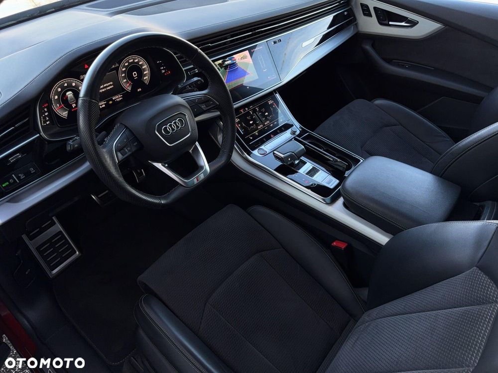 Audi SQ8 - 12