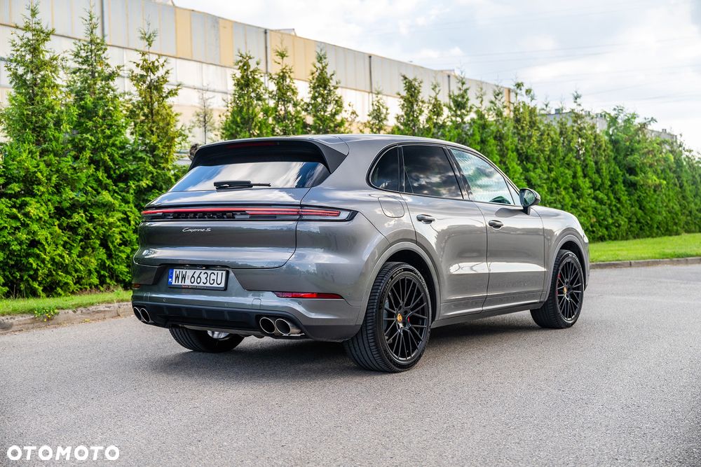 Porsche Cayenne - 23