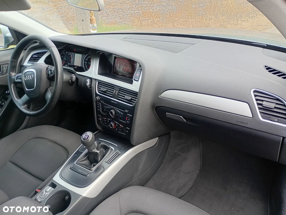 Audi A4 Limousine - 40