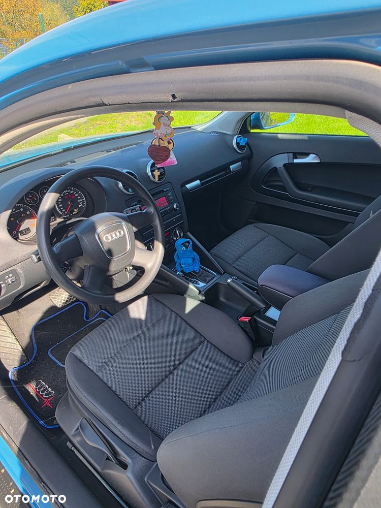 Audi A3 3-drzwiowe 1.6 S tronic Attraction - 18