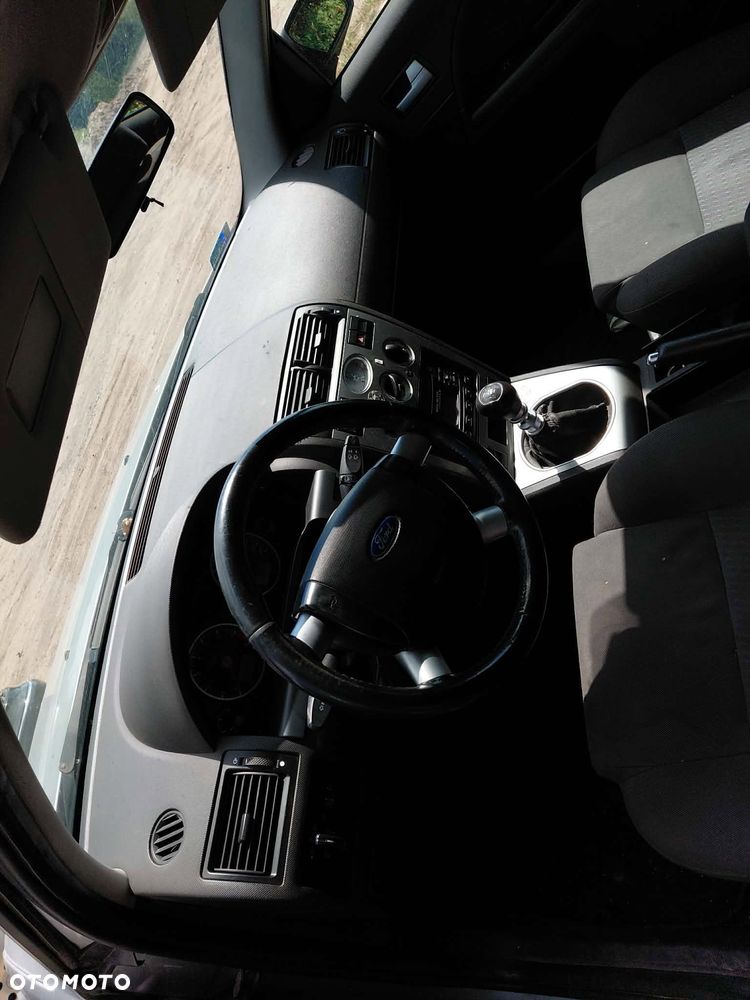 Części Ford Mondeo mk3 przed lift 1.8 benzyna sedan 2002r - 4